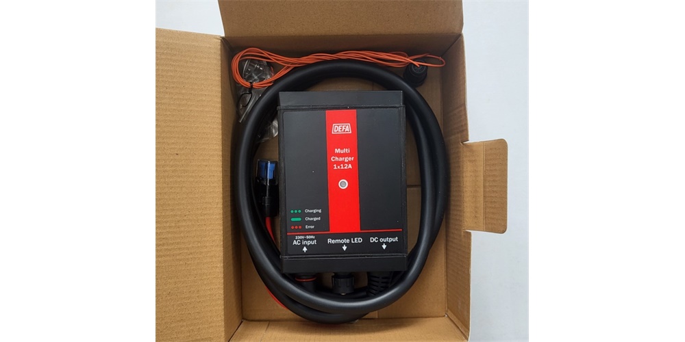 DEFA RescueCharger 1x12A polnilec akumulatorja