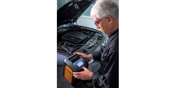 CTEK  PRO 60 12V profesionalni polnilec-charger akumulatorjev za svinčeve in LITIJEVE akumulatorje in podporo pri diagnostiki vozil